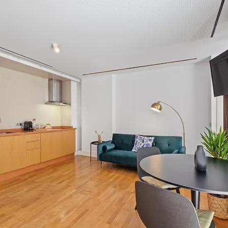 Kusama Apartment *