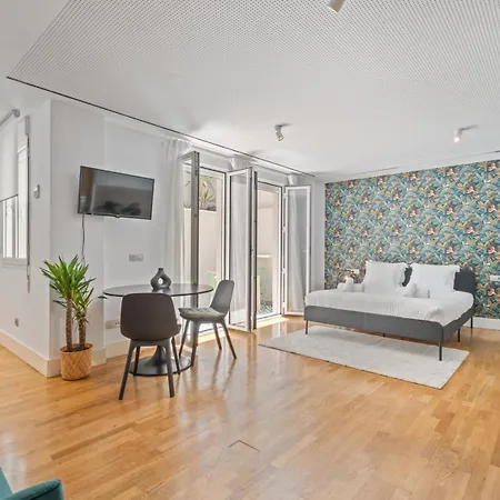 Kusama Apartment Malaga